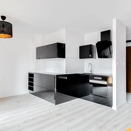Apartament Przy Dworcu Swiebodzkim Na Ulicy Pochylej شقة